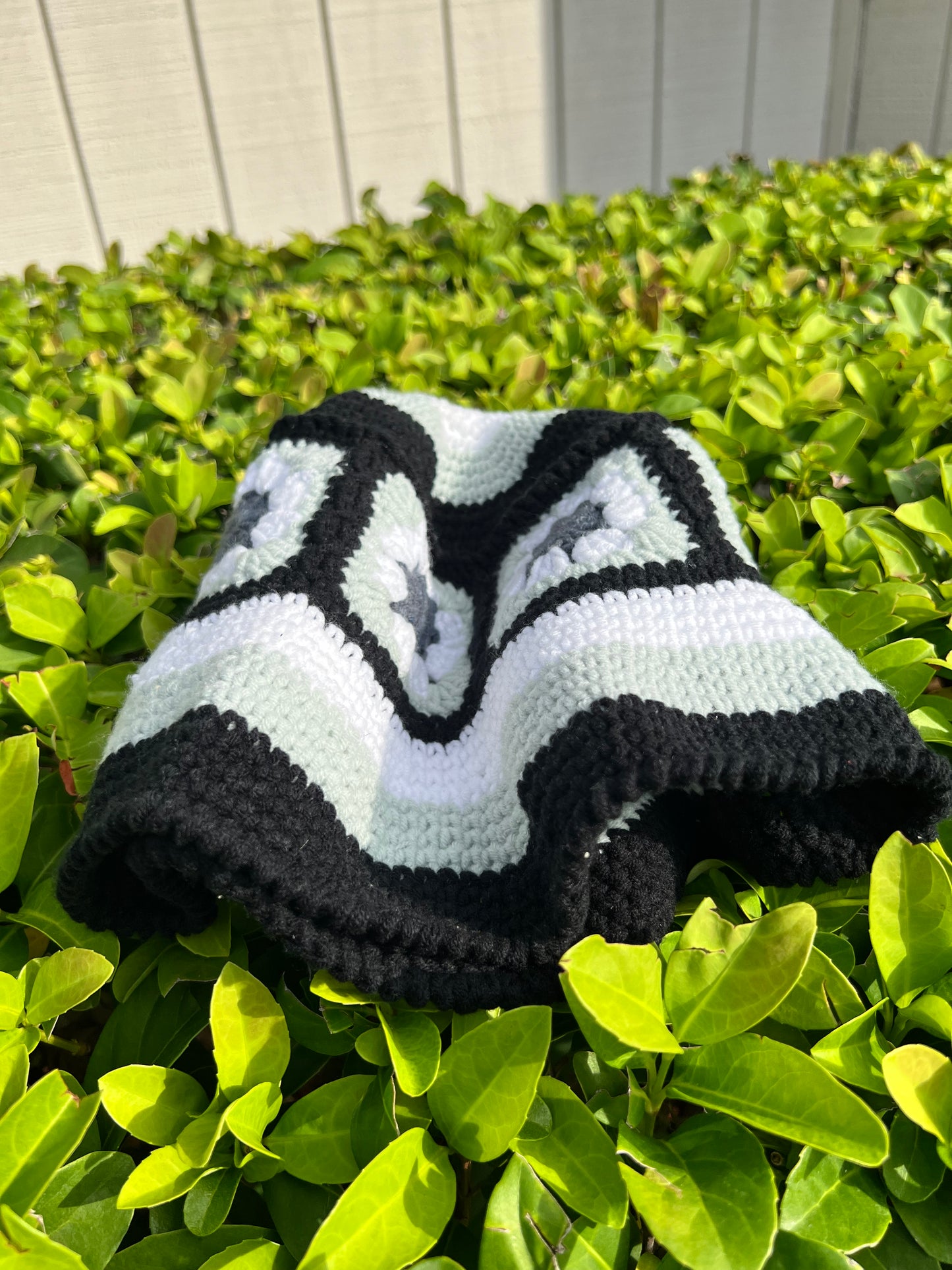 tough fit multi-color - handmade knitted bucket hat