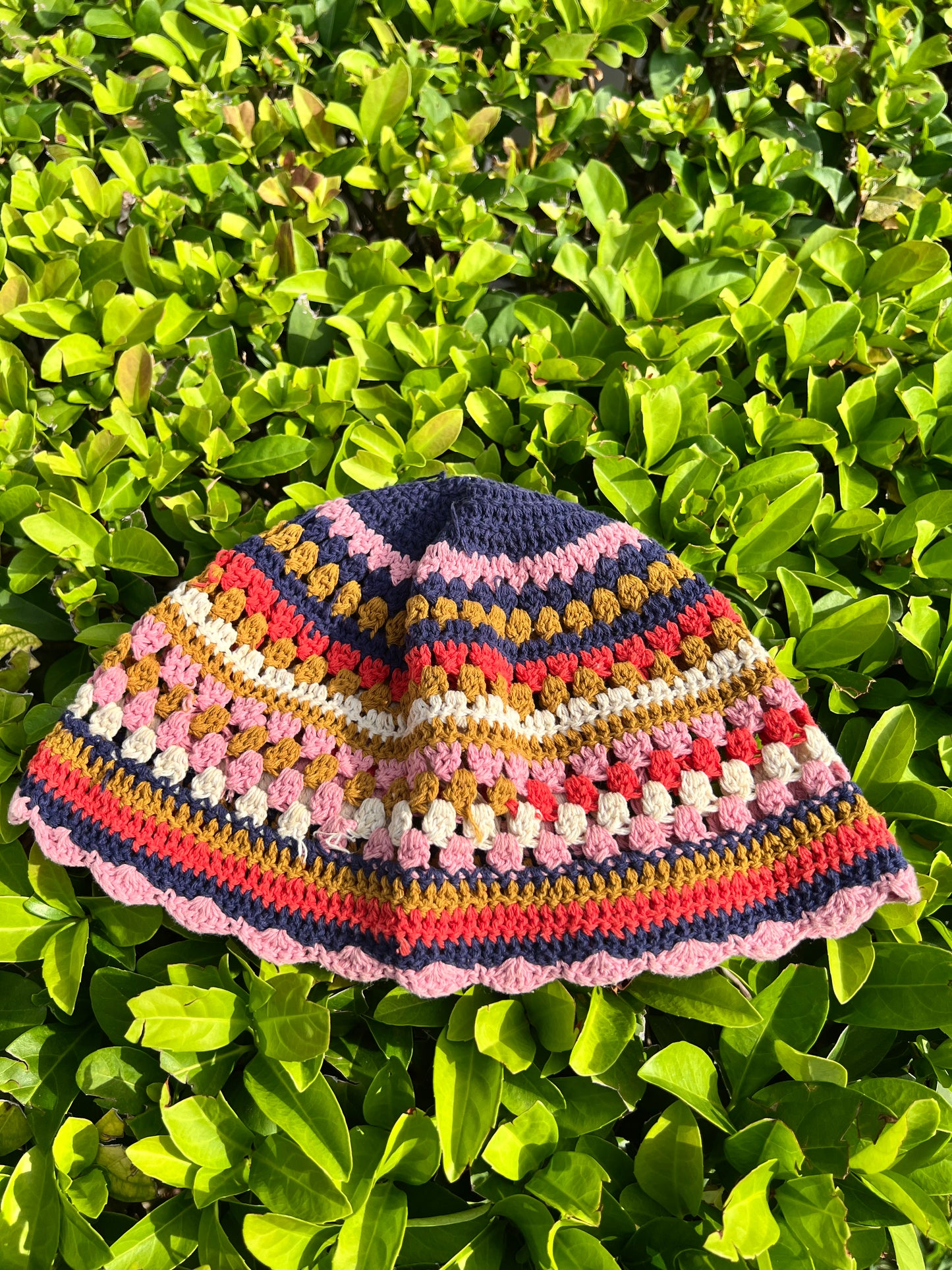 string me along dark blue - handmade knitted bucket hat ( reversible )