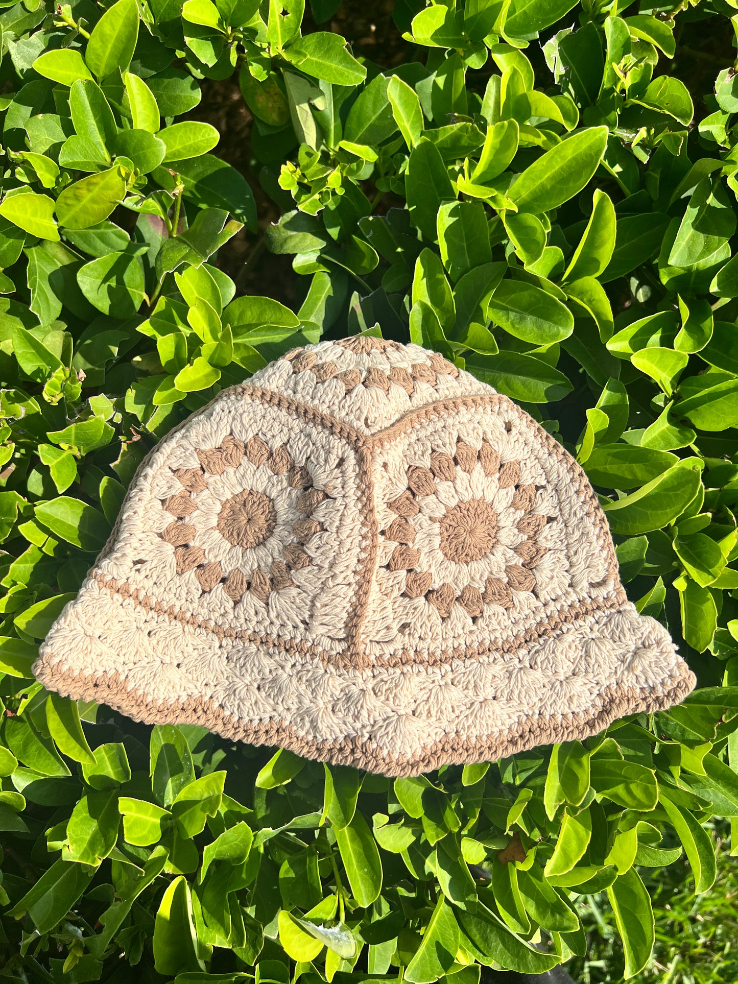 sumthin slight cream - handmade knitted bucket hat